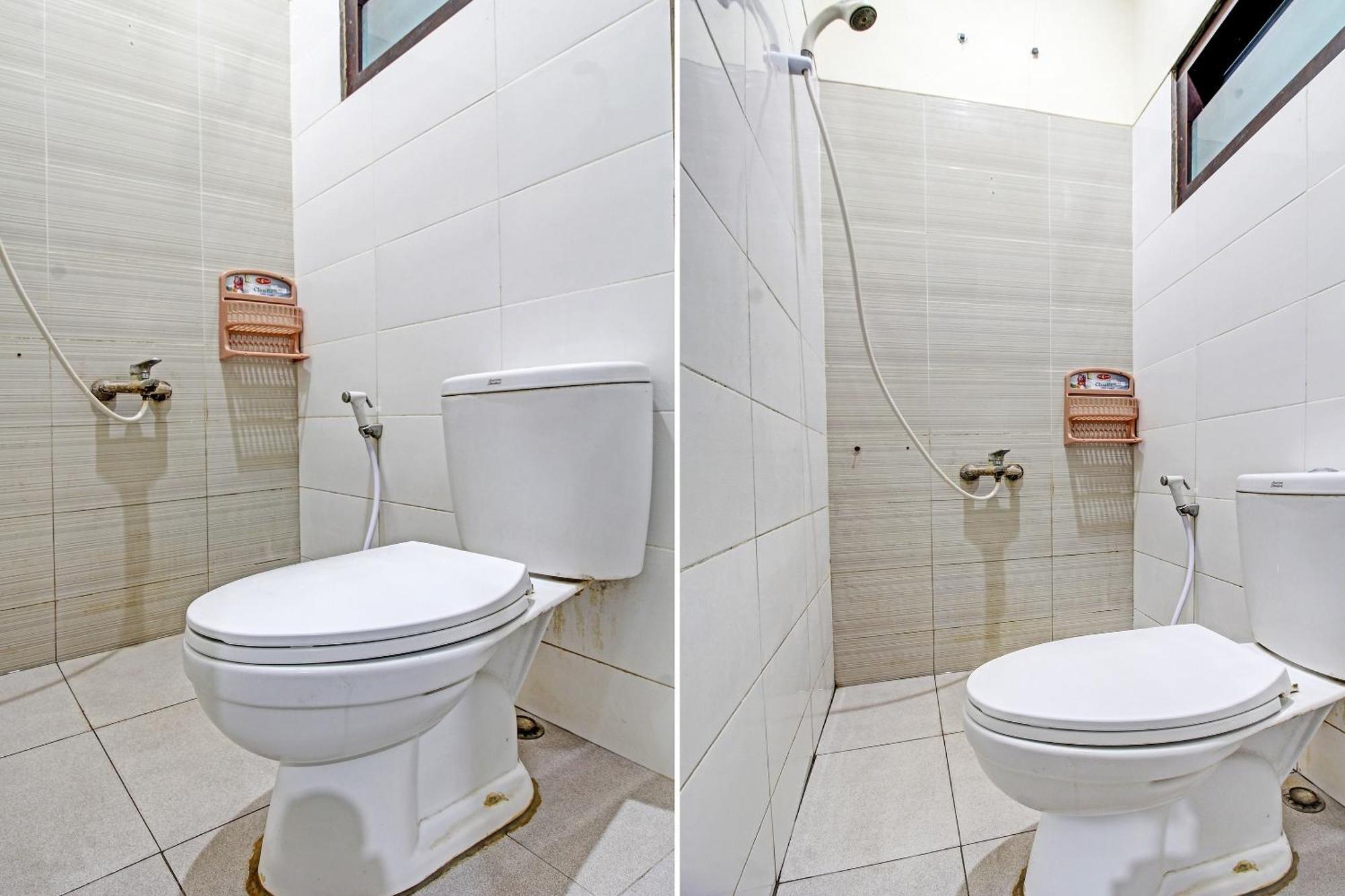 Super Oyo 91202 Family Guest House Syariah Тулунгагун Екстериор снимка